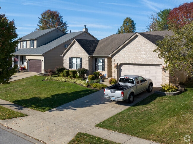 The median home in Waterford-South Point was built in 1997.