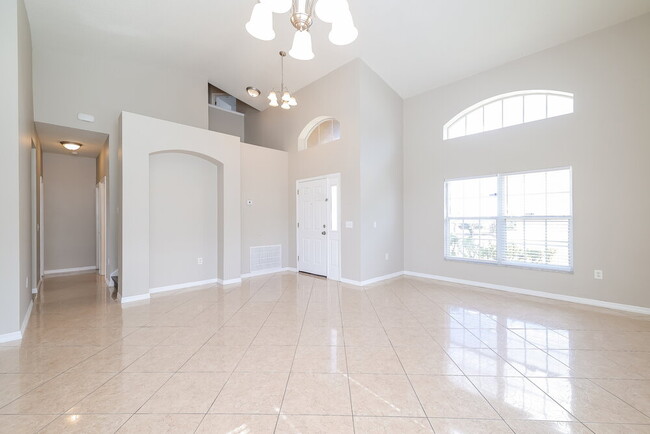 418 Bedlington Ct, Kissimmee, FL 34758 - photo 6