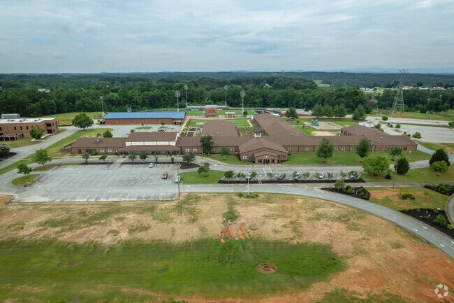 Many students attend Powdersville Elementary School.