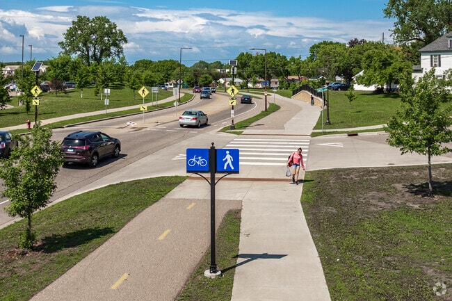 Convenient walking and biking trails can be found along Johnson Parkway in the Roosevelt-Phalen Center neighborhood.