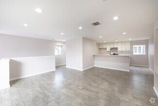 7359 Kester Ave, Van Nuys, CA 91405