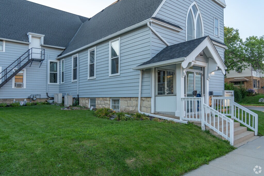 Southside Baptist School is a Private Elementary, Middle & High School in West Allis.