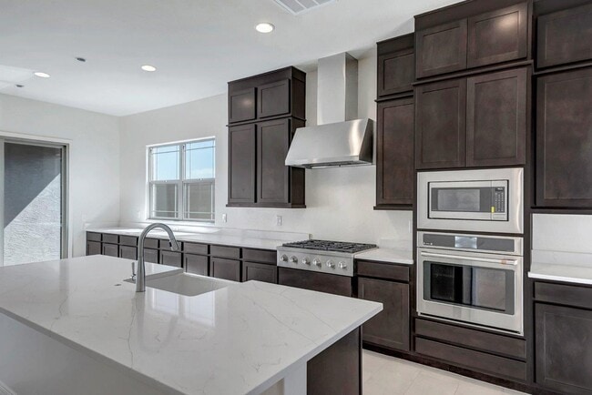 750 W Seagull Dr, Queen Creek, AZ 85140 - photo 2