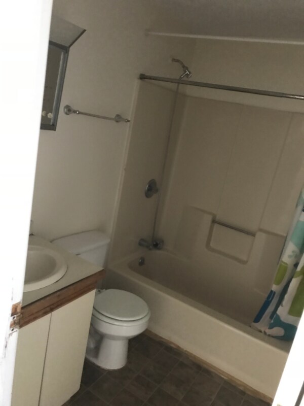 107 University Ave unit 2, Lowell, MA 01854 - photo 6