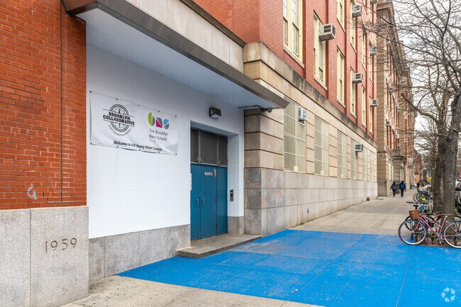 Main entrance to the Brooklyn School of Collaborative Studies is located along Henry St.