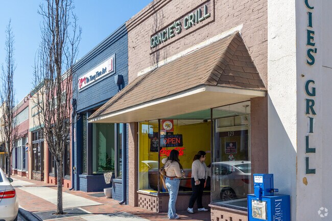 Residents of Clinton enjoy shopping and dinning in the beautifully renovated downtown area.