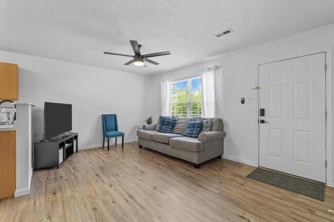 1132 Fielding Dr unit A, Maryville, TN 37804 - photo 3