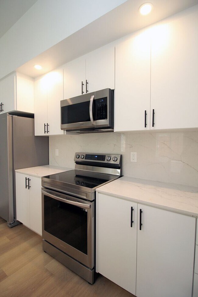 2516 NE Flanders St, Portland, OR 97232 - photo 7