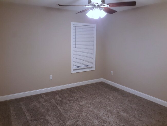 5311 Stricter Ln, Corryton, TN 37721 - photo 4