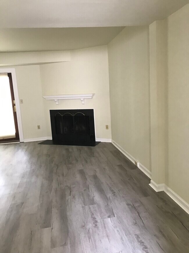 1111 Cambridge Ct, Palmyra, PA 17078 - photo 7