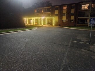 4 Pine Tree Dr Unit 214, New Brighton, MN 55112