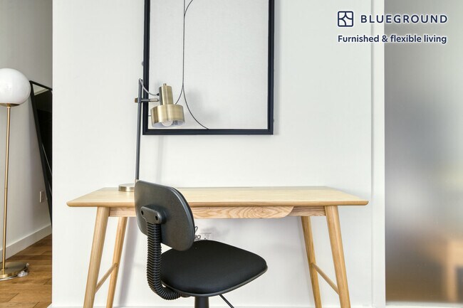 1212 4th St SE unit FL4-ID327, Washington, DC 20003 - photo 4