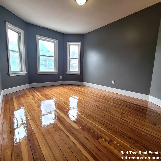 202 Norwell St unit 3, Dorchester Center, MA 02124 - photo 3