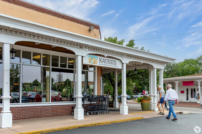 Kaune's Neighborhood Market has fresh produce for the people of Southeast.