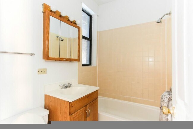 1530 N Kedzie Ave unit 1534-1G, Chicago, IL 60651 - photo 6
