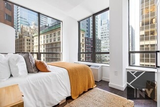 99 Wall St Unit 1907, New York, NY 10005