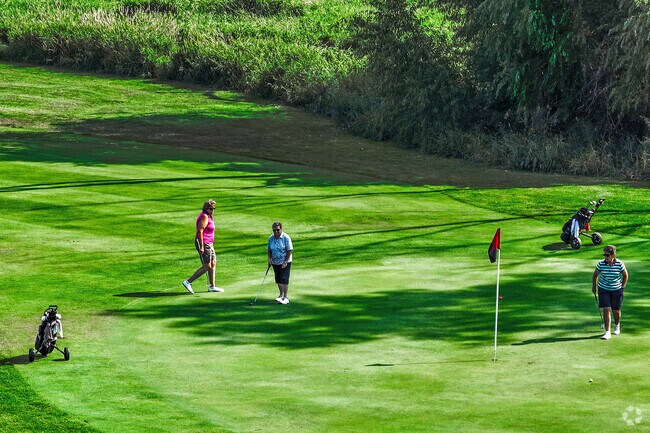 Centerbrook Golf Course showcases nine holes over 28 acres.