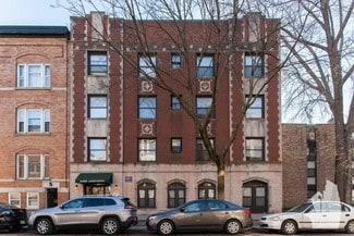 635 W Barry Ave Unit 403, Chicago, IL 60657