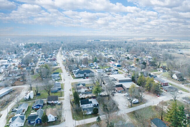Knightstown, IN is East of Indianapolis from US 40 or I-70.