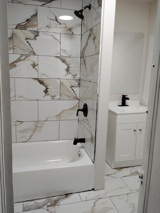 9521 Macon Ave, Cleveland, OH 44102