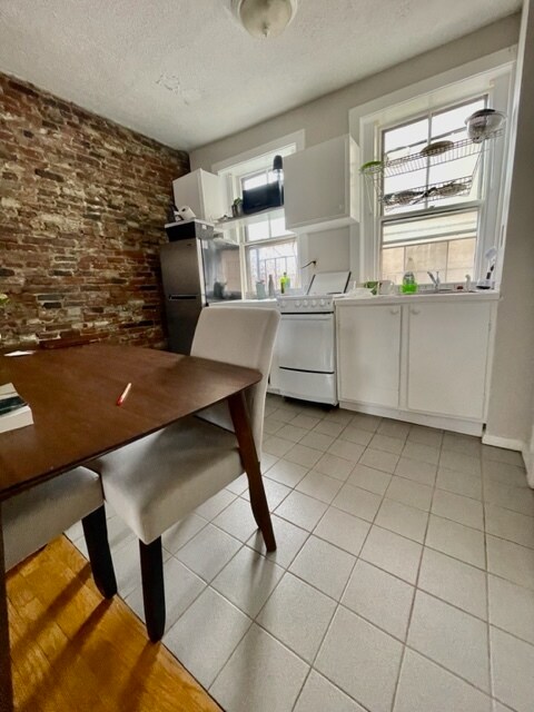 15A Garden St unit 3, Boston, MA 02114 - photo 6