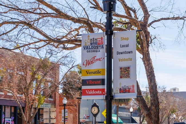 Local residents are proud of their city and encourage local shopping in Valdosta.