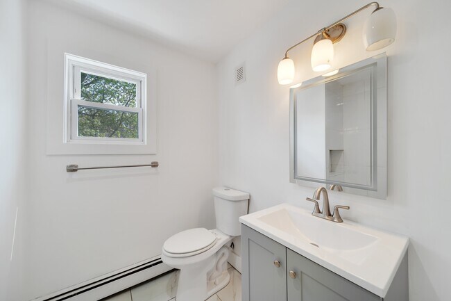 142 Steuben St, East Orange, NJ 07018 - photo 7
