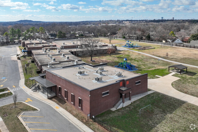 Grissom Elementary School serves students in grades Pre-K through 5th.
