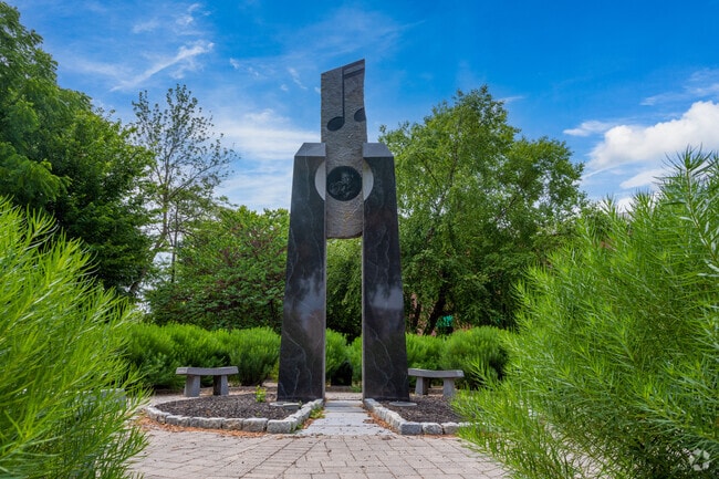 Clifford Brown Listening Garden honors Wilmington’s jazz legend.