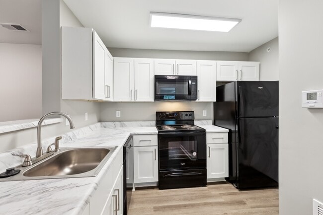 Barrington Parc Apartments, Moody, AL 35004 - photo 2