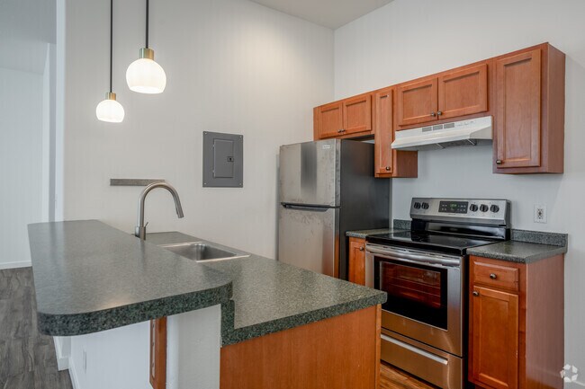 Hank Reardon Plaza, Portland, OR 97211 - photo 7