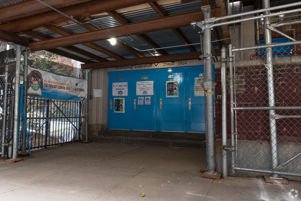 P.S. 98 Shorac Kappock, Rankings & Reviews