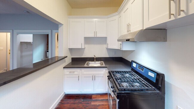Leeward Apts...New York Style..Gorgeous Newly Remodeled!, Los Angeles, CA 90005 - photo 6