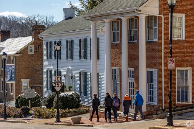 Downtown Greeneville is pedestrian friendly and has many historic places to visit.
