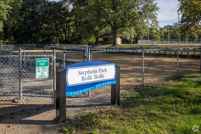 Stephens Park in Old Towne has Rolle Bolle courts, also known as Belgian Bowling.