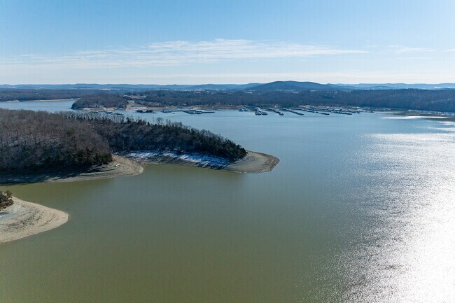 Each year, boaters come to Somerset to explore over 63,000 surface acres of Lake Cumberland.