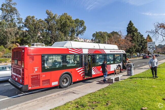 San Diego MTS bus service offers pick up and drop off at major intersections.