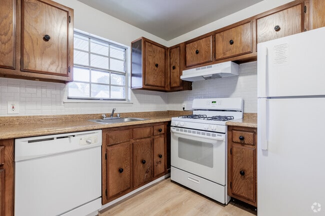1BR 1BA - 800SF