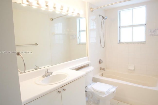 2440 E Preserve Way, Miramar, FL 33025 - photo 6