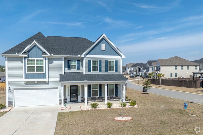 Residents can enjoy a blend of classic architecture and contemporary design.