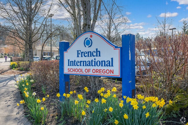 Students Attend The French International School in Forest Park Portland.