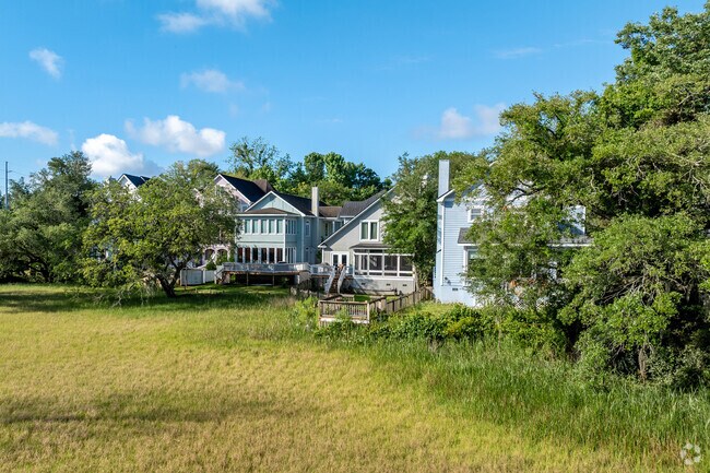 Sandhurst homes that are on the Ashley River can range in price between $775,000 to $1.5 million.