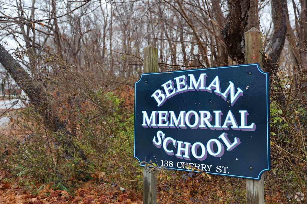 Beeman Memorial School provides education to children in the neighborhood of Gloucester.