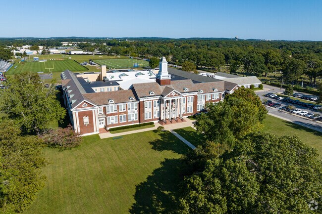 Pulaski Street Elementary School in Riverhead has nearly 800 students in grades 5-6.