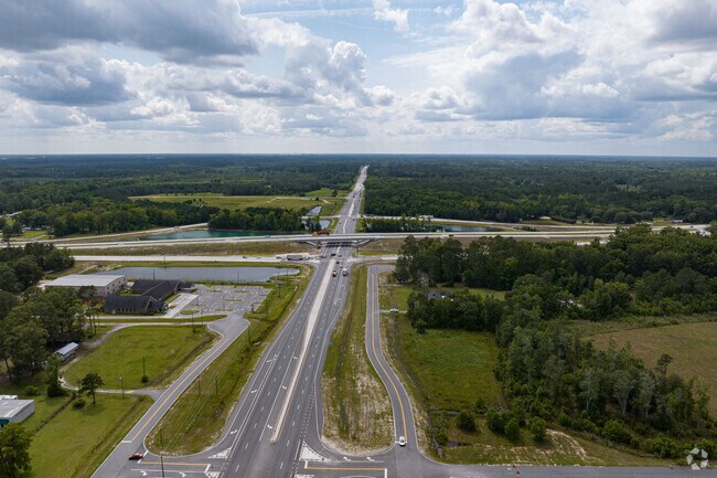 Access to surrounding metropolitan area is easy with a short drive to Jimmy Deloache Parkway.