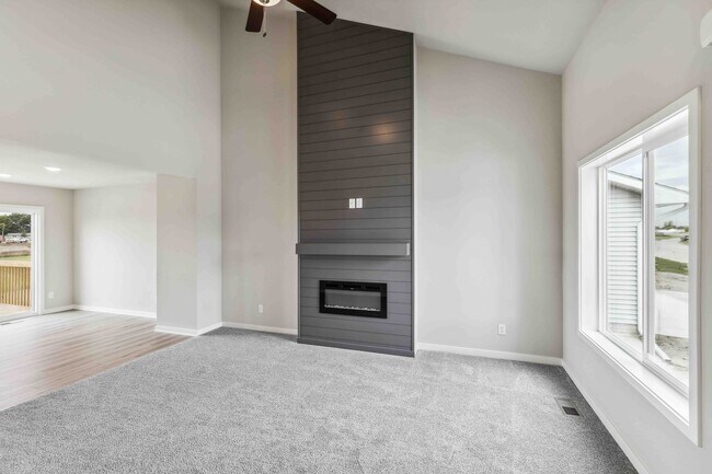 3701 NE 8th St unit 36476065, Ankeny, IA 50021 - photo 3