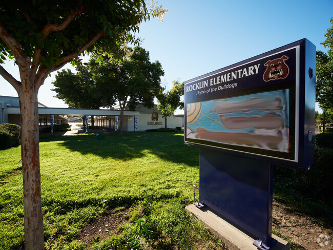 Rocklin Elementary School located in the Old Town Rocklin neighborhood.