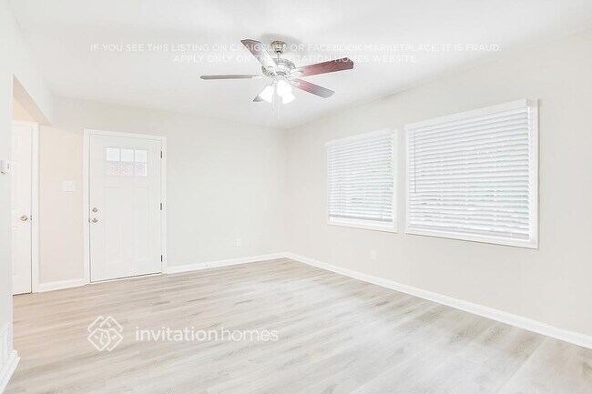 2716 Lancaster Dr, Atlanta, GA 30344 - photo 6