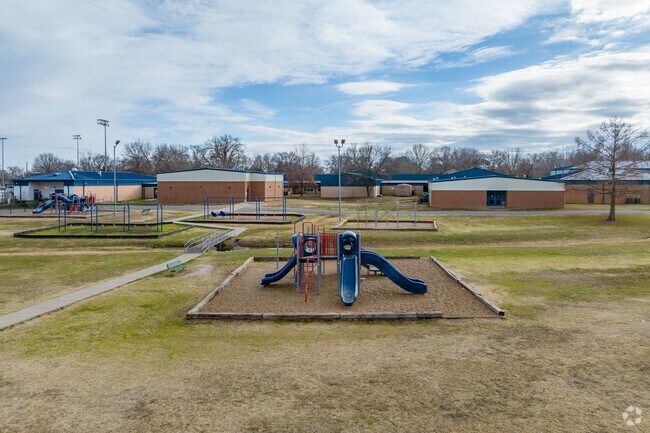 Mary White Elementary School challenges students by offering an all-encompassing curriculum.