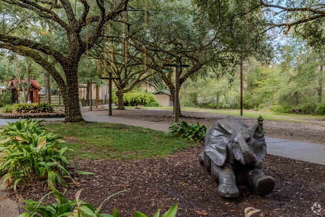 Baton Rouge Zoo offers family fun near Scotlandville.